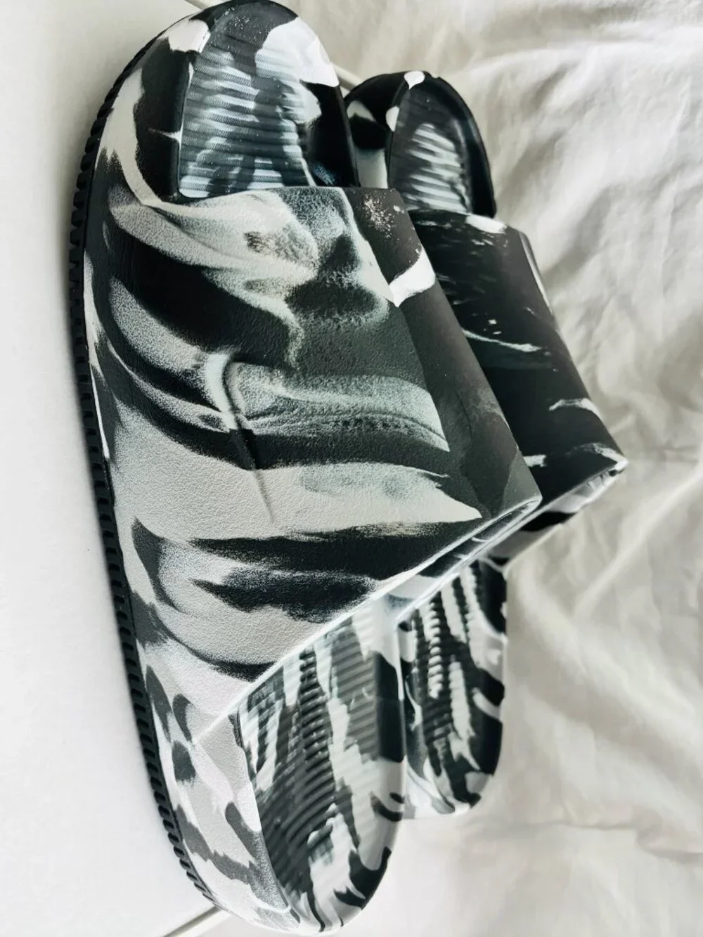 Nike Black White Marble Slide Sandals Comfort Pool Beach Men's 12
